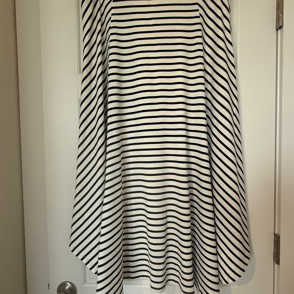 Chico's Black and White Striped Maxi Skirt Size 3 NWOT Flattering - Picture 4 of 7